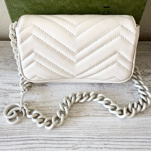 New Gucci Marmont GG belt shoulder leather mini bag with chain size 65 white - Picture 9 of 15